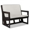Canapé sur mesure. Largeur de l'assise 100 cm, pour deux personnes. Largeur totale 114 cm. Dossier haut 60 cm.